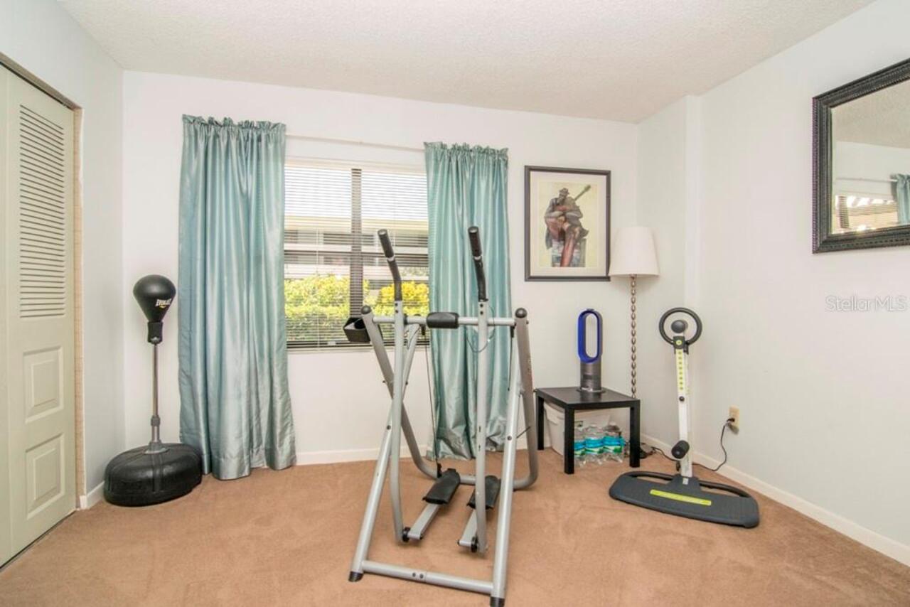 Listing Photo 12
