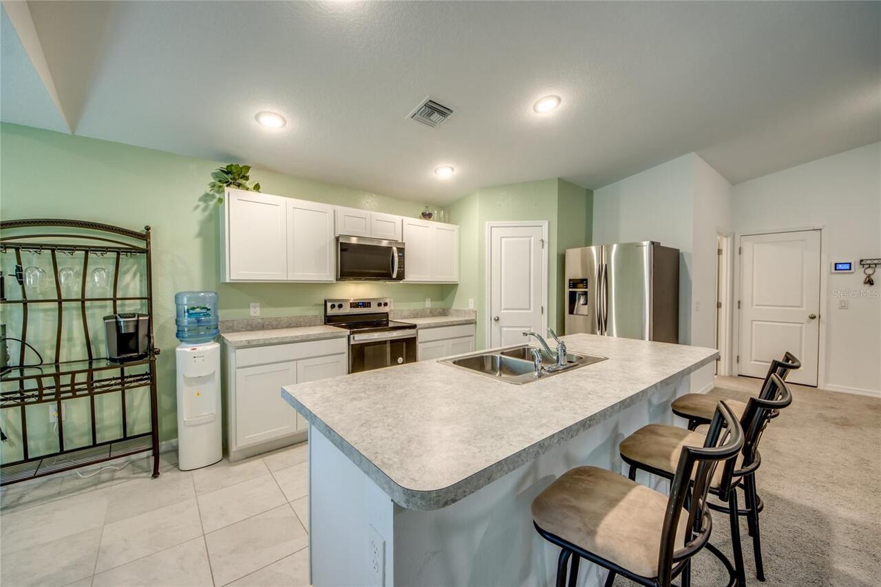 Listing Photo 11