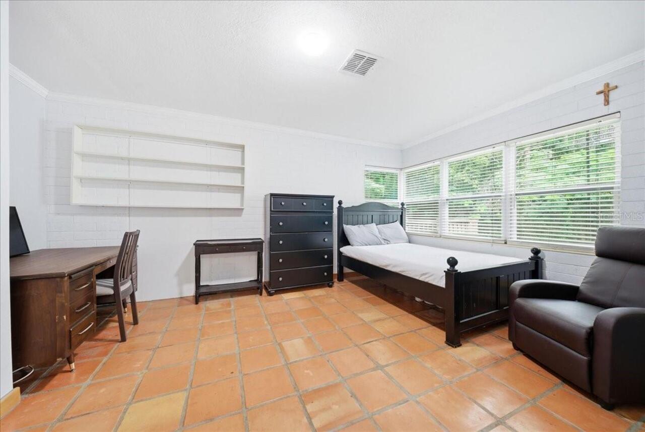 Listing Photo 35