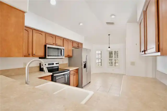 Listing Photo 6