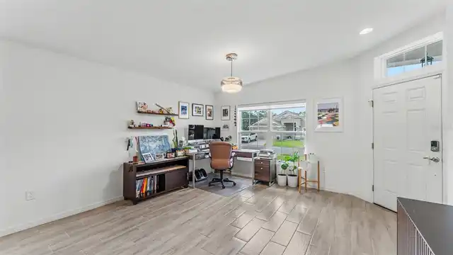 Listing Photo 6