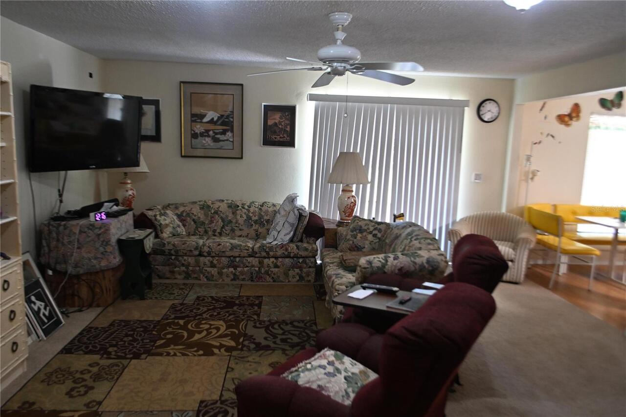 Listing Photo 10