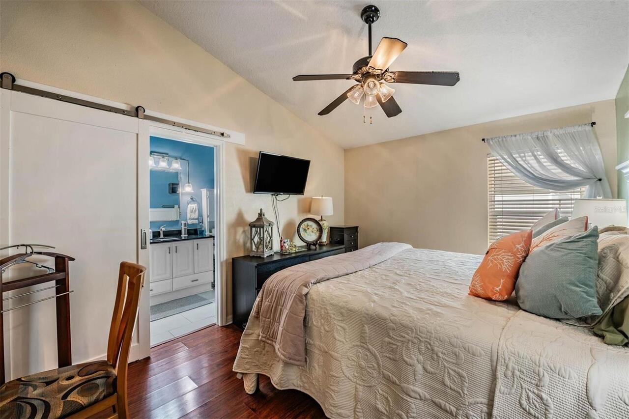 Listing Photo 17