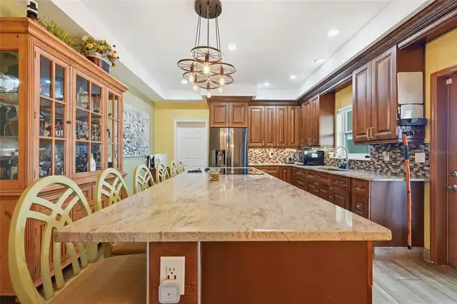 Listing Photo 17