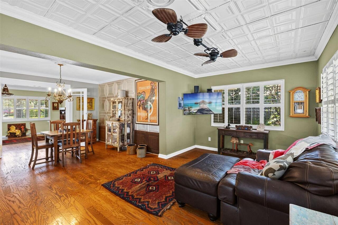 Listing Photo 11