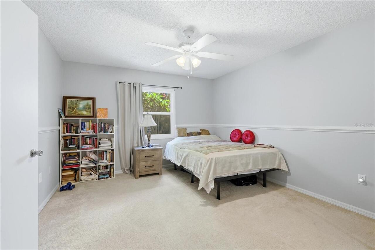 Listing Photo 9