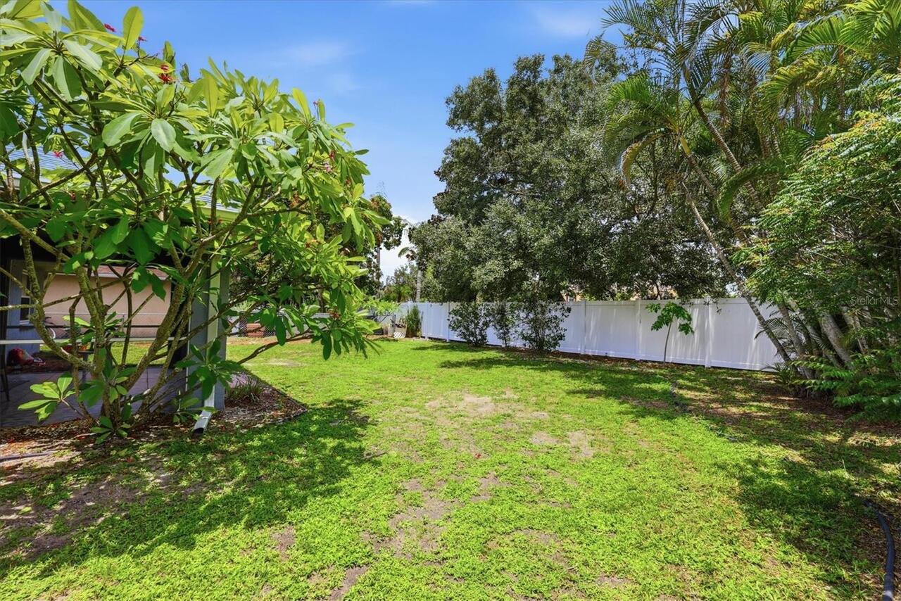 Listing Photo 14