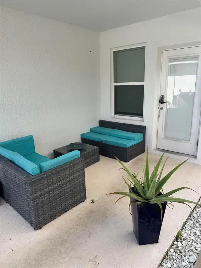 Listing Photo 8