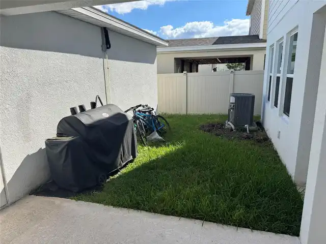 Listing Photo 10