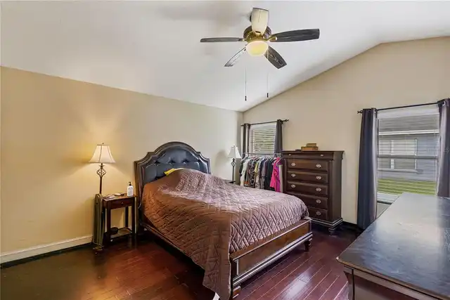 Listing Photo 17