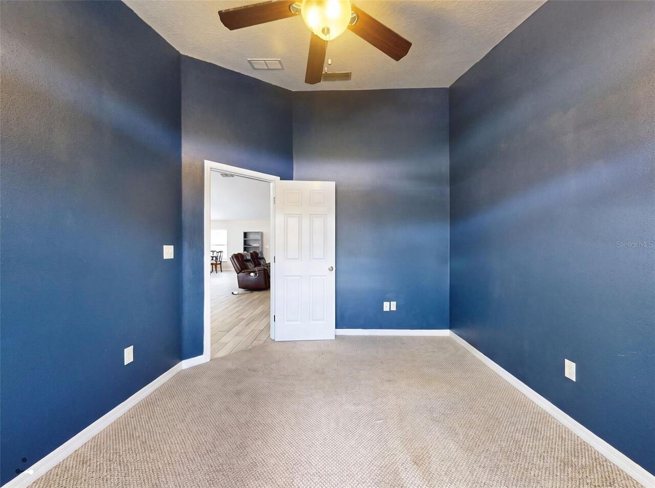 Listing Photo 9