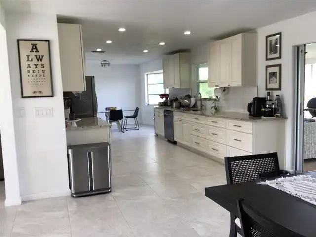 Listing Photo 9
