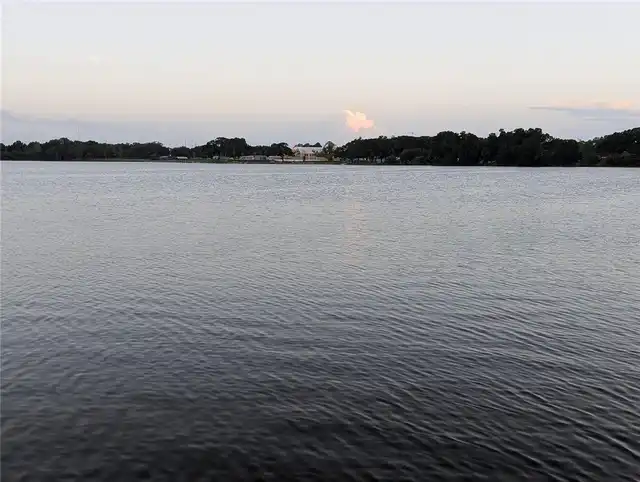 Listing Photo 11