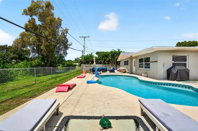 Listing Photo 44