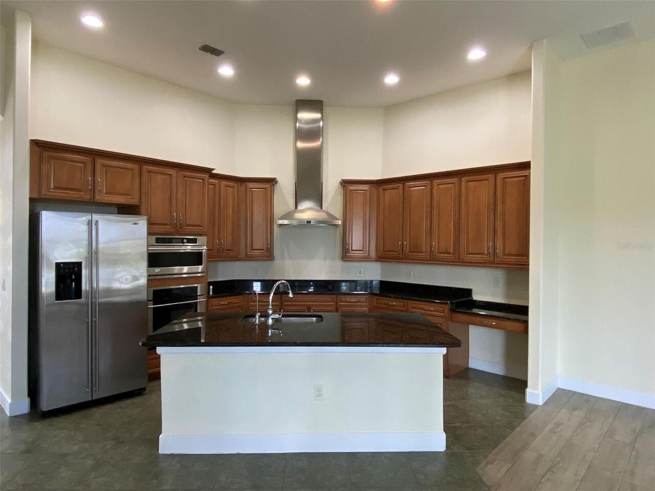 Listing Photo 16