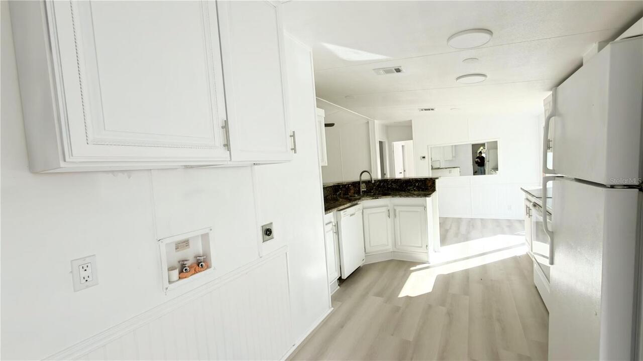 Listing Photo 6
