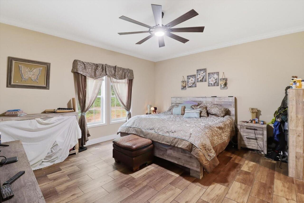 Listing Photo 23
