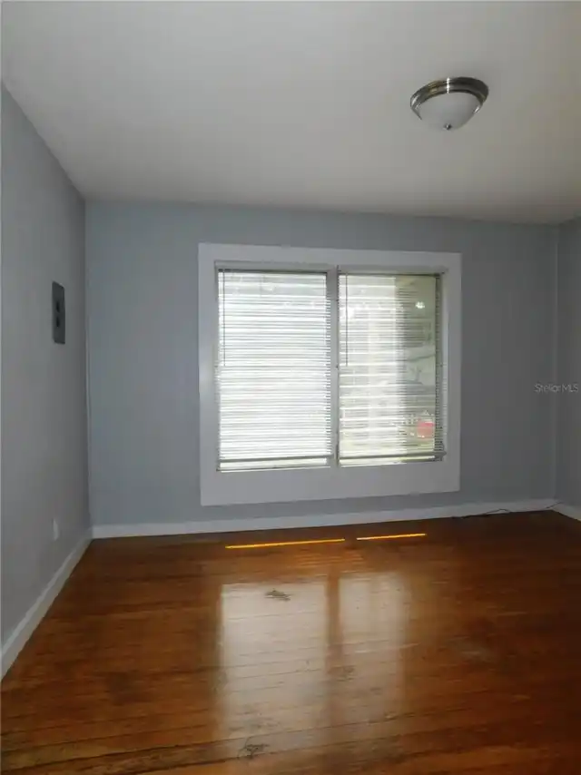 Listing Photo 8