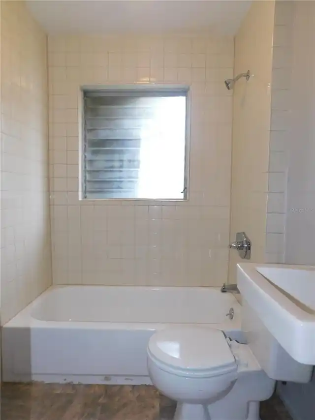 Listing Photo 13