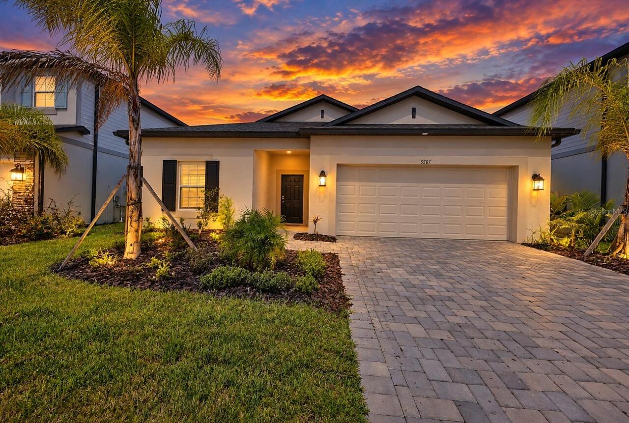 4BR, Residential Lease, 3BA, $2,700
Read More