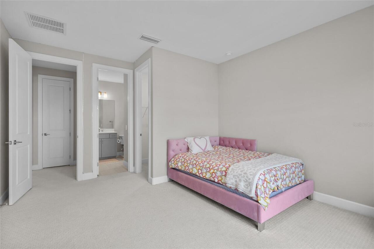 Listing Photo 33