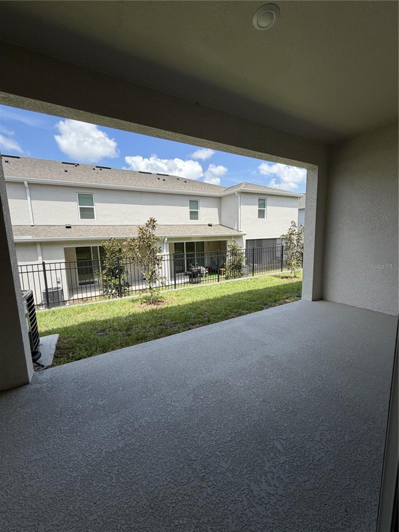 Listing Photo 11