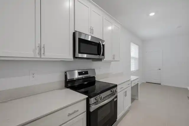 Listing Photo 14