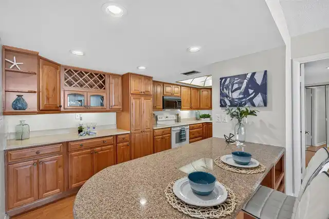 Listing Photo 18