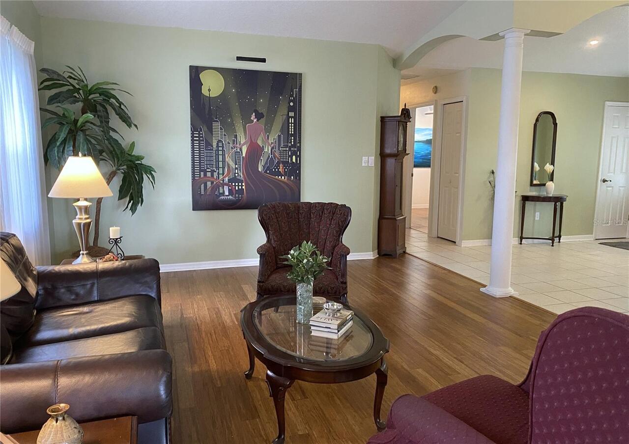 Listing Photo 6