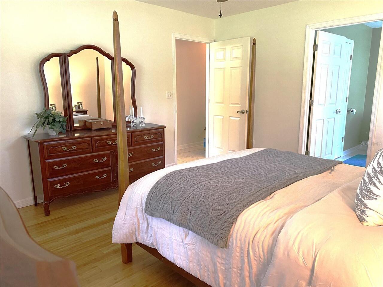 Listing Photo 18