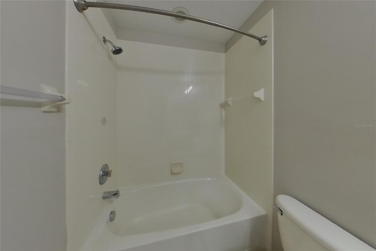 Listing Photo 14