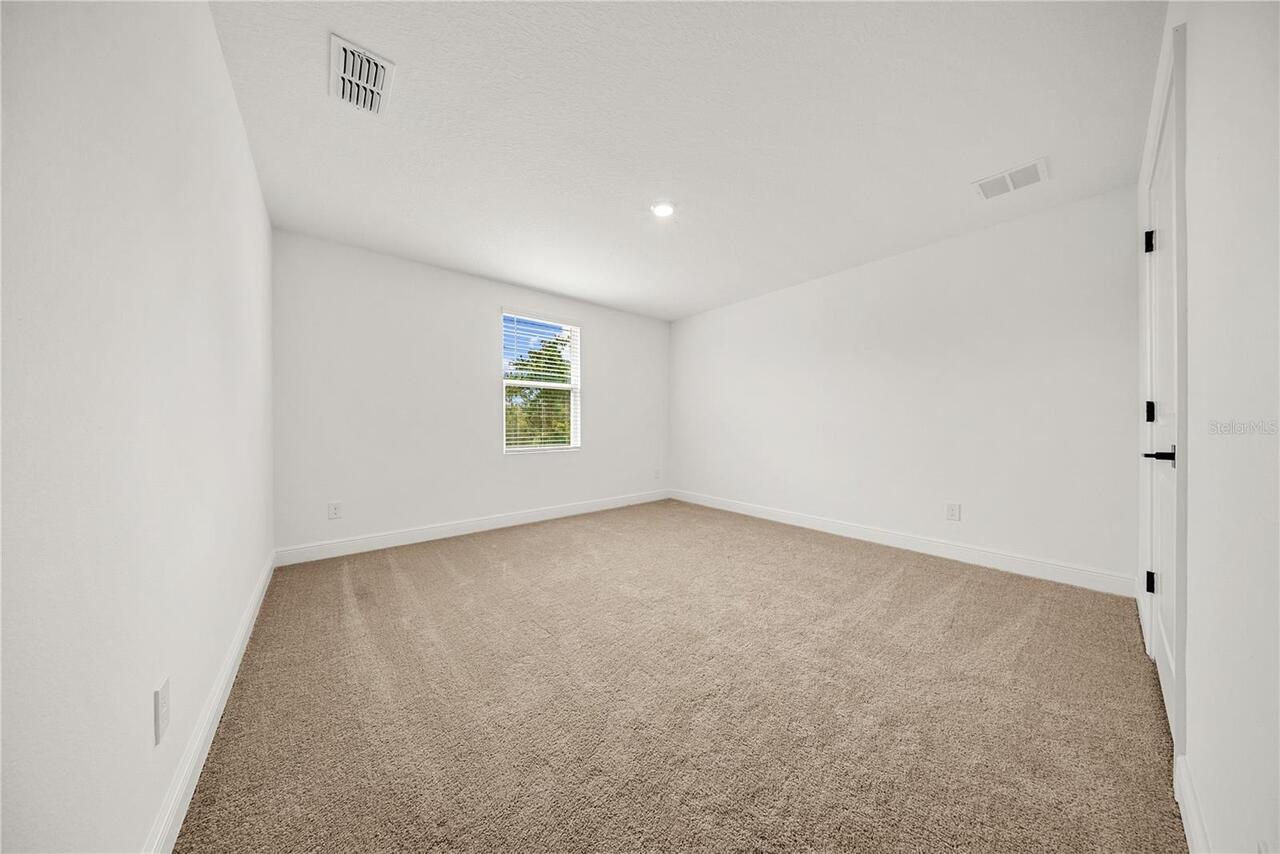 Listing Photo 43