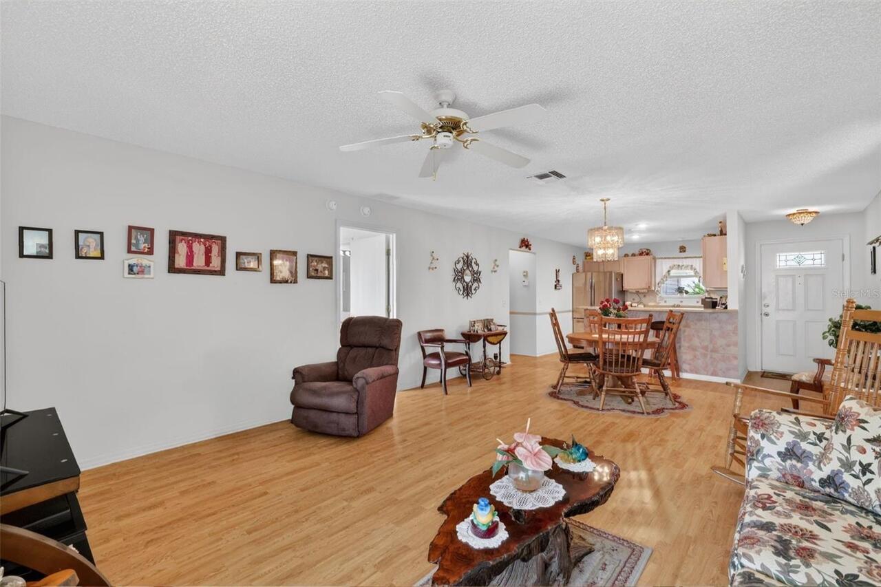 Listing Photo 9
