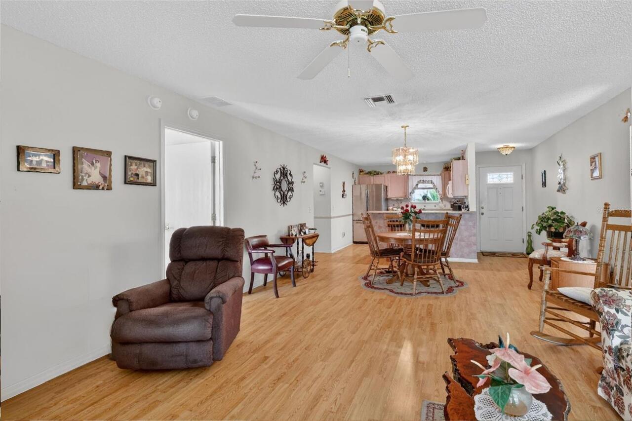 Listing Photo 10