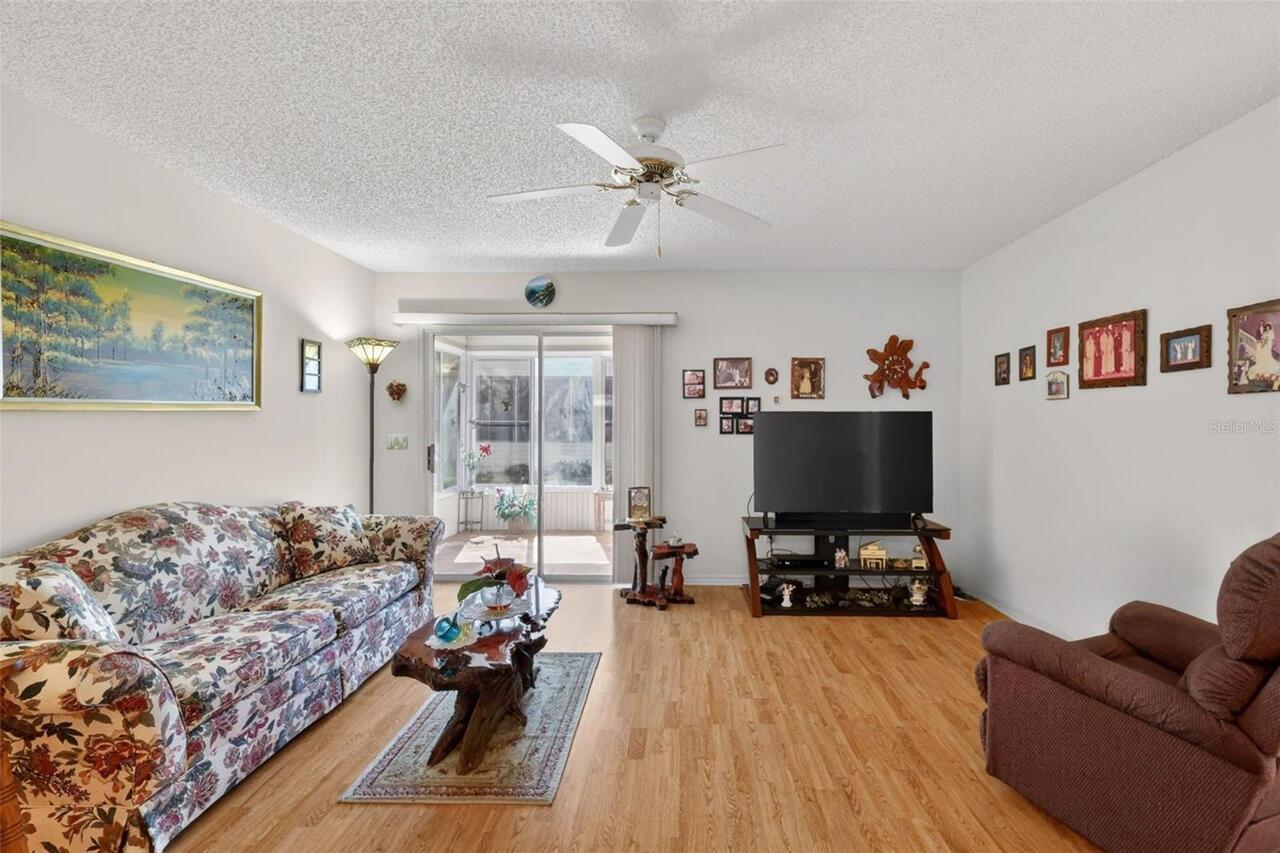 Listing Photo 14