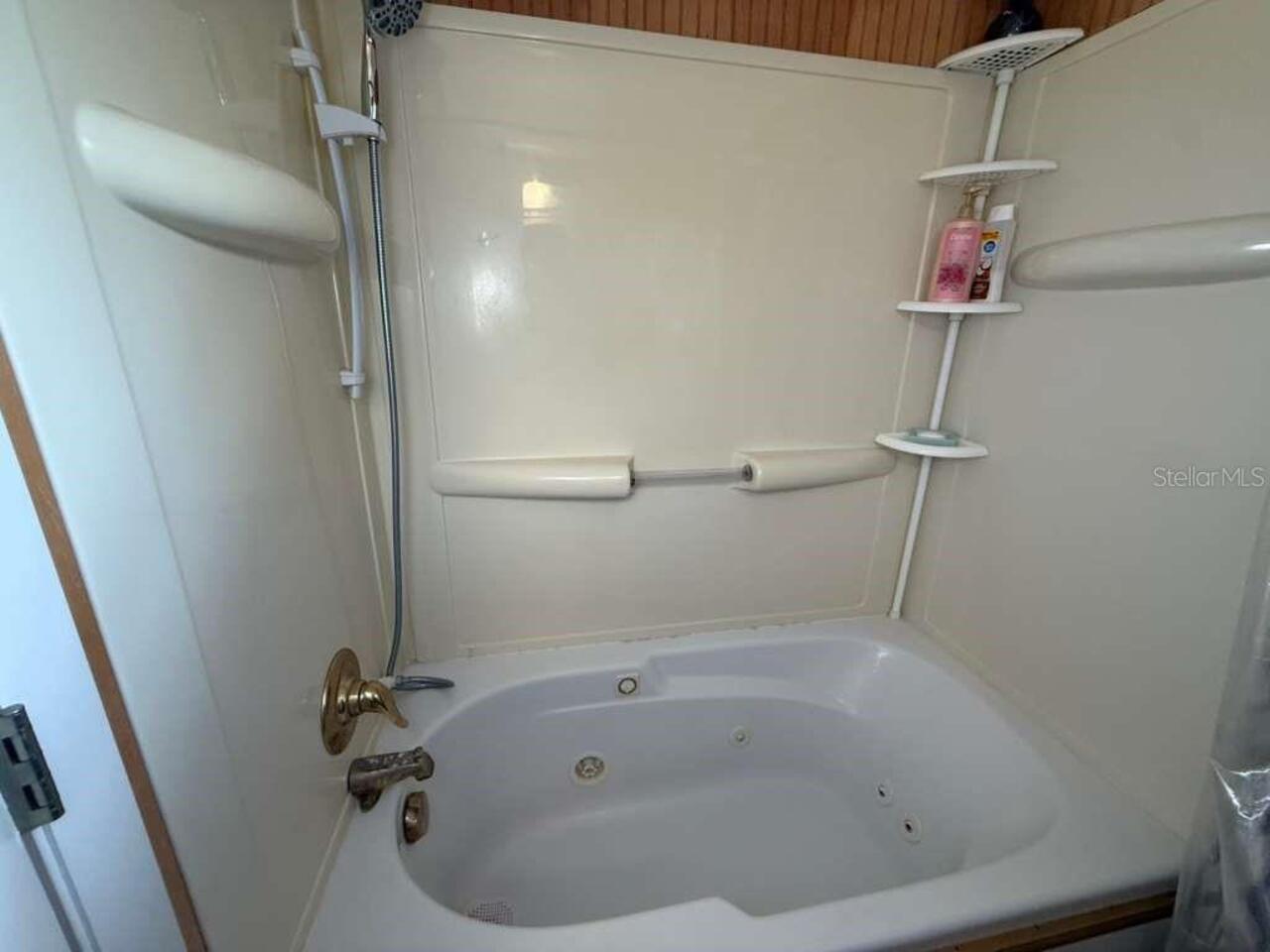 Listing Photo 24