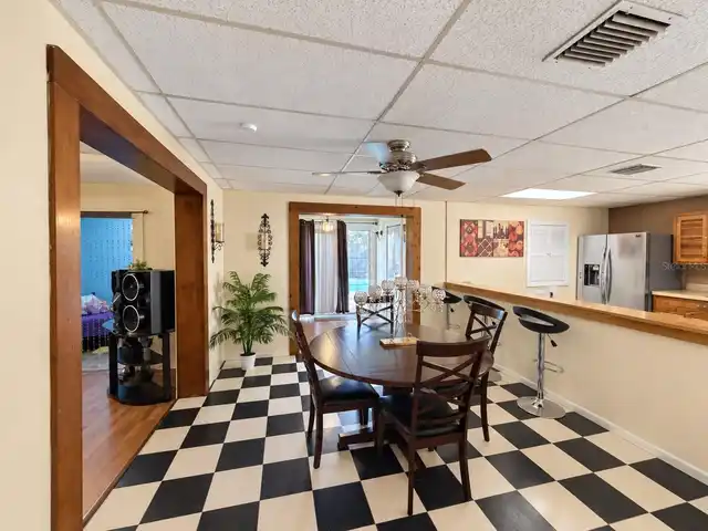 Listing Photo 16