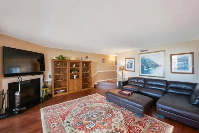Listing Photo 16