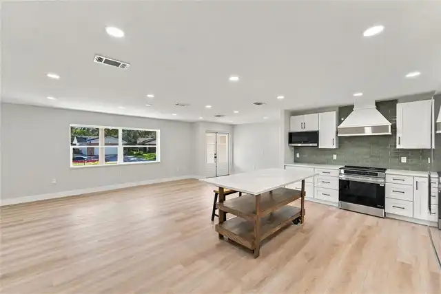Listing Photo 20