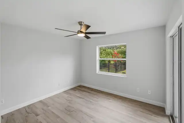 Listing Photo 13