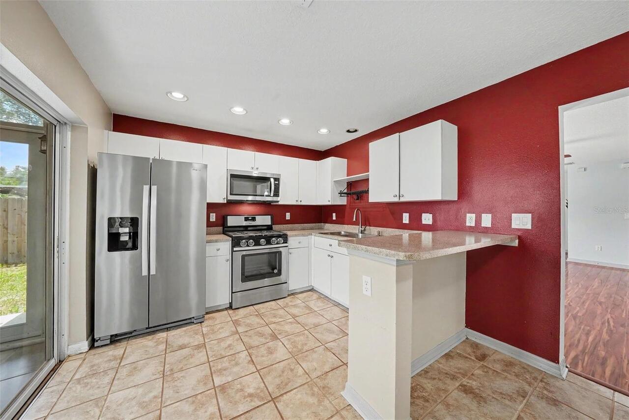 Listing Photo 9