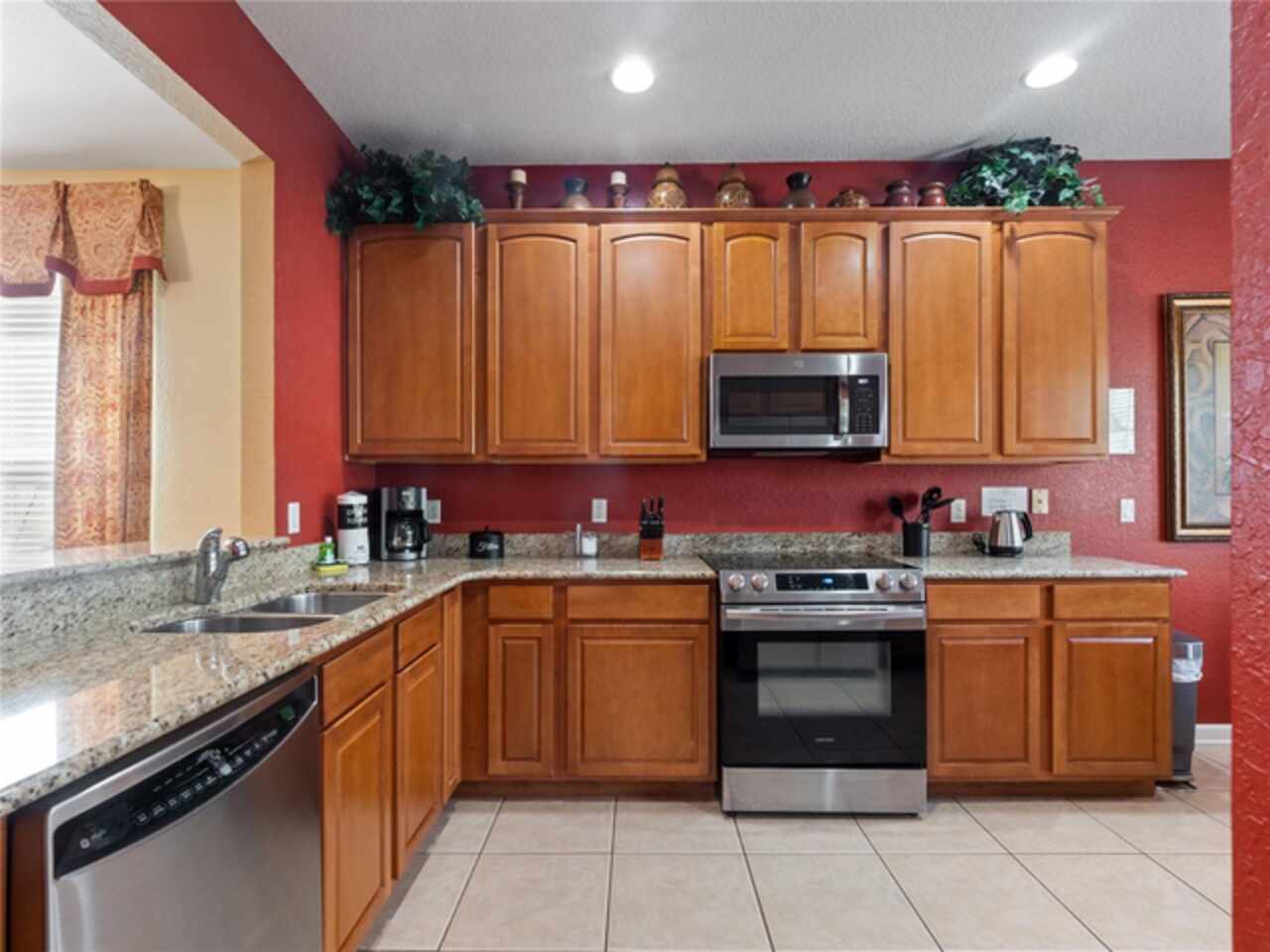 Listing Photo 5