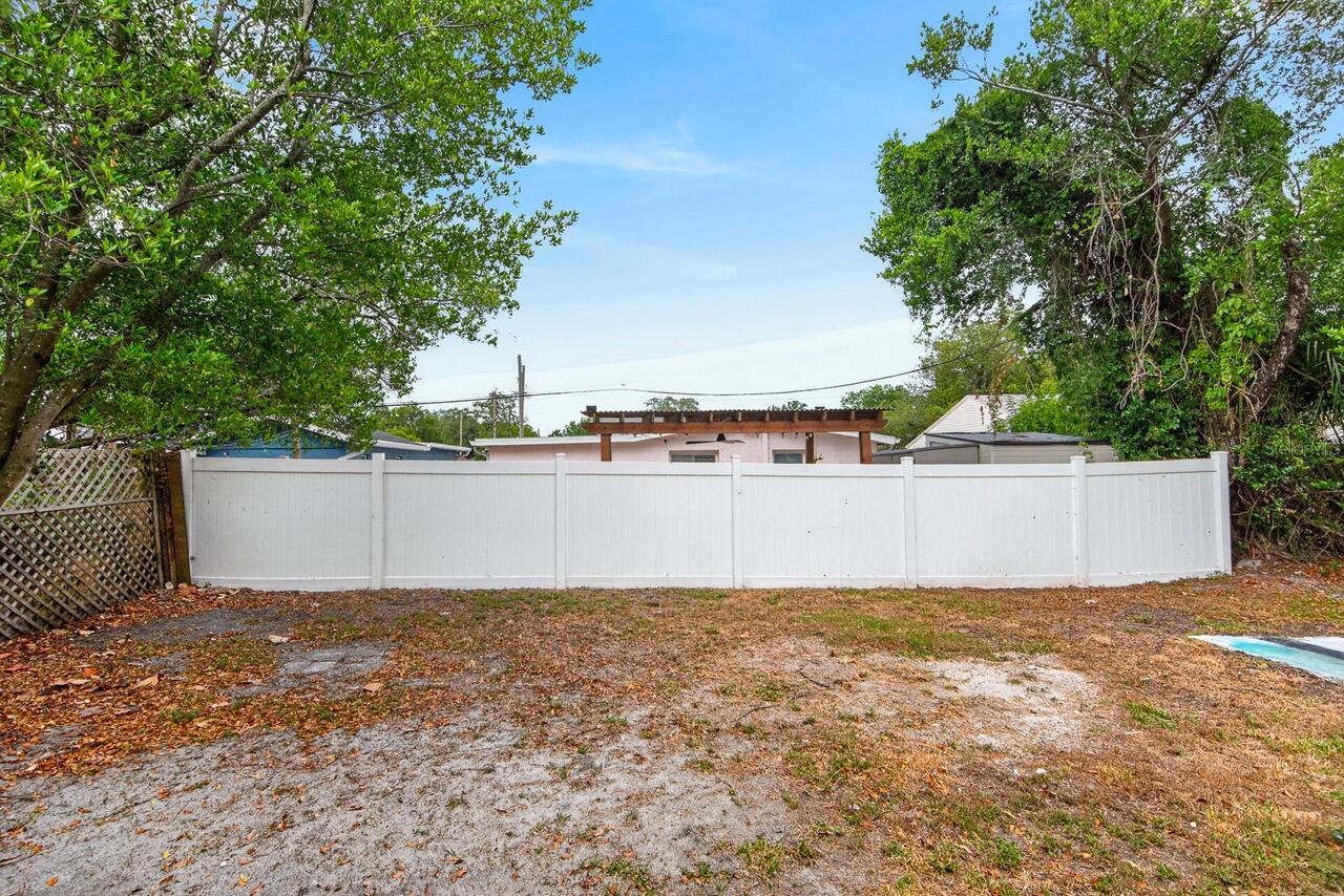 Listing Photo 33