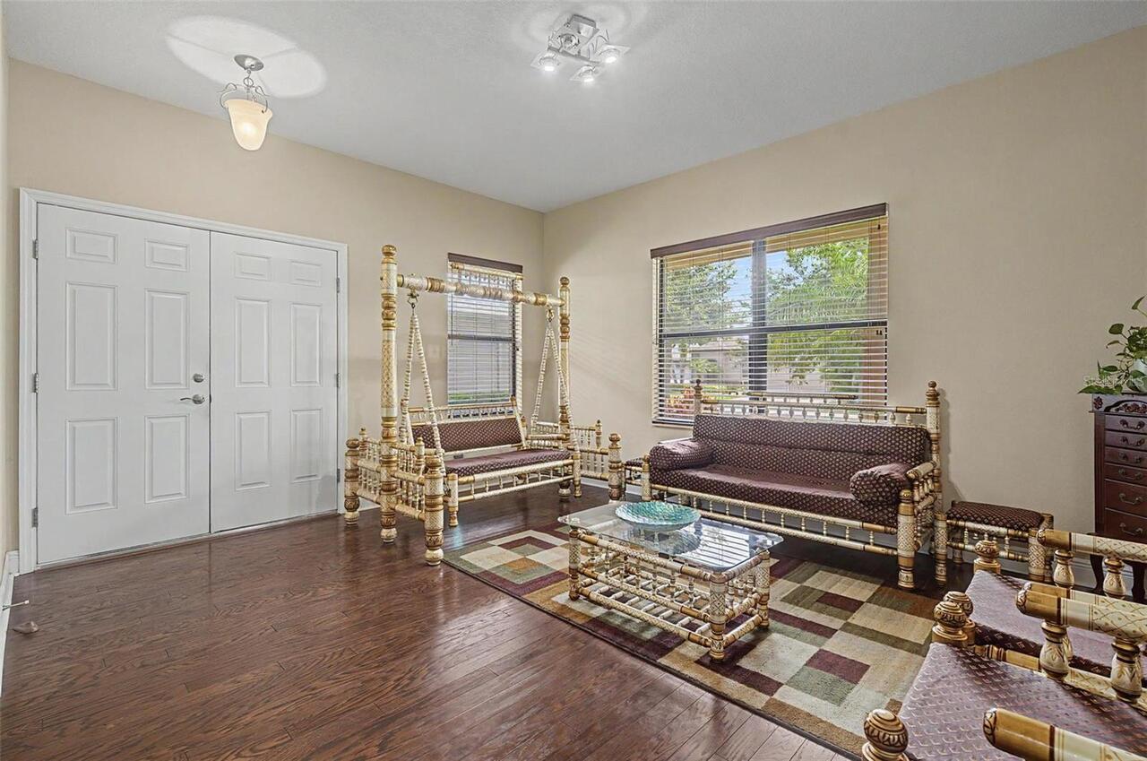 Listing Photo 14