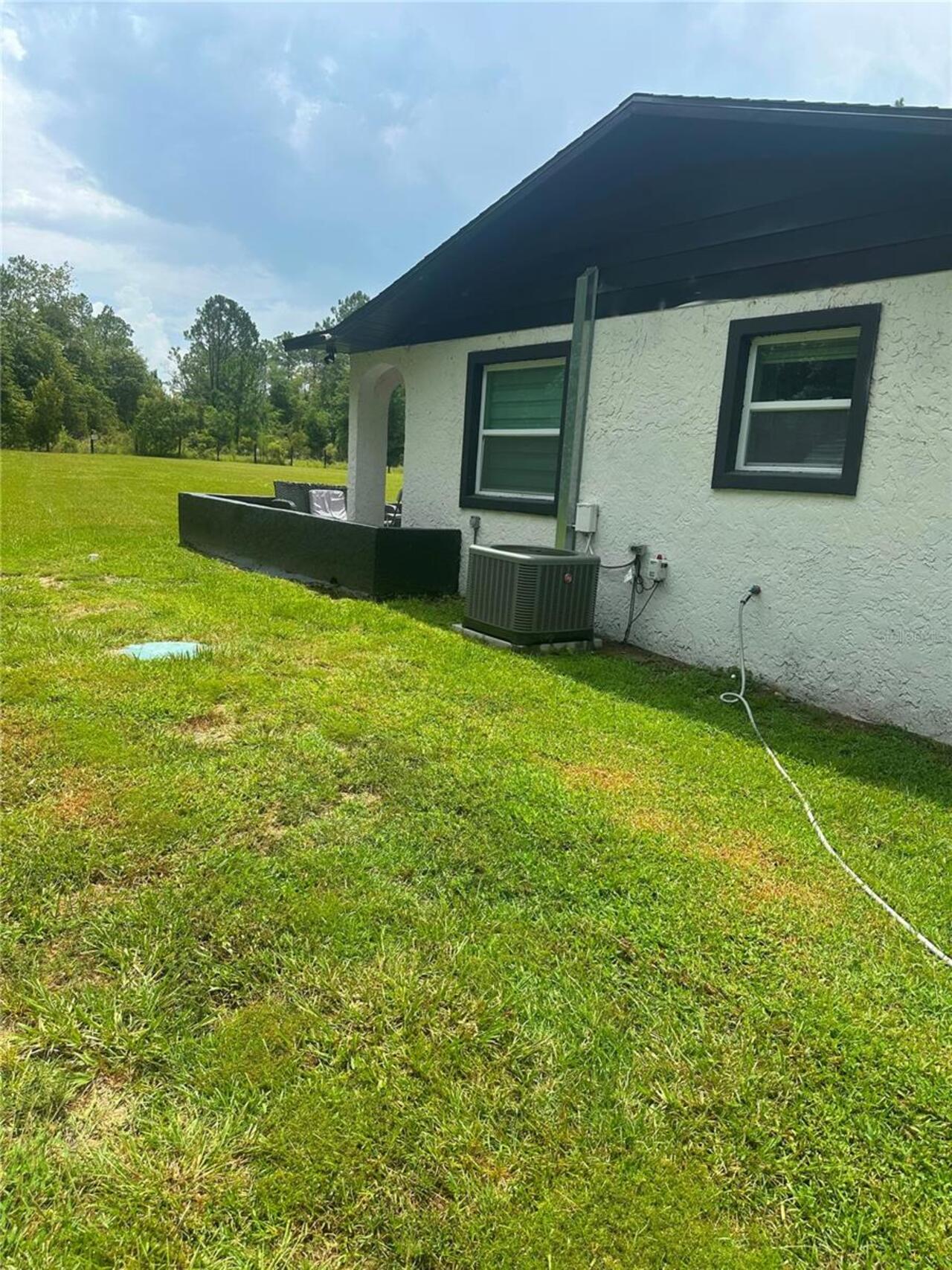 Listing Photo 11