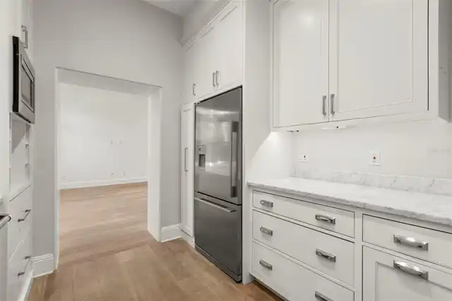 Listing Photo 7