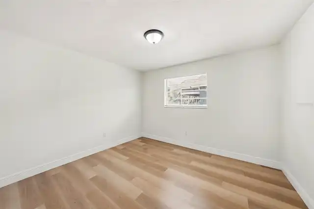 Listing Photo 13