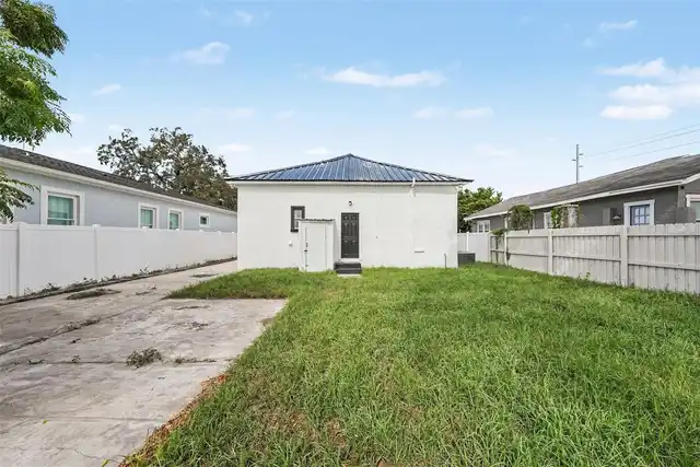 Listing Photo 25