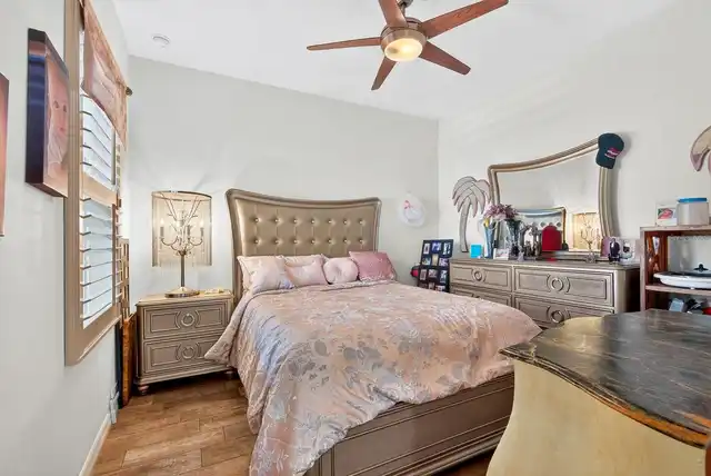 Listing Photo 17