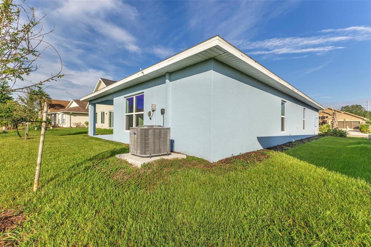 Listing Photo 9